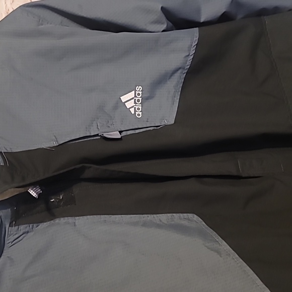 Nice Men's puffer adidas coat large - Picture 3 of 9